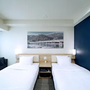 Travelodge Shijo Kawaramachi 3* 京都市